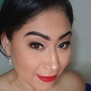 Meet your Posher, Aylin